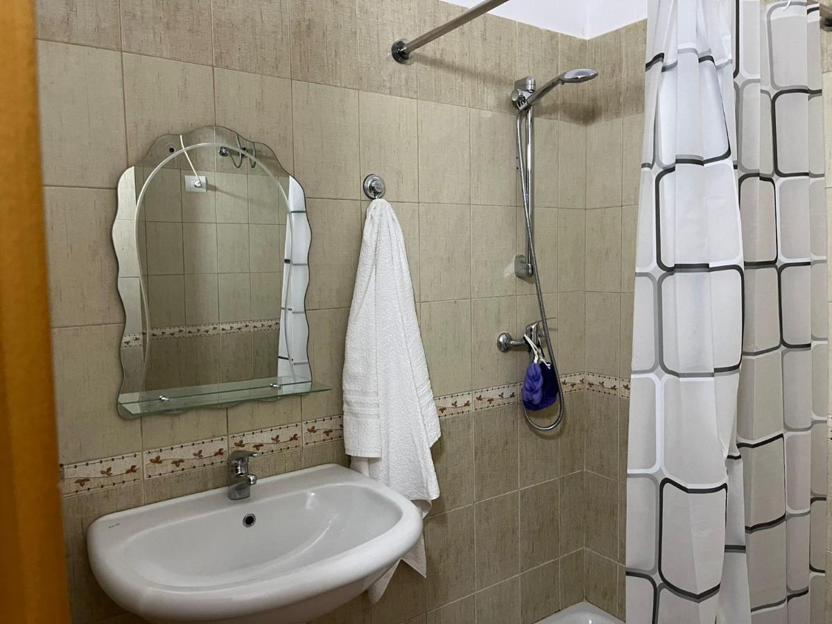 Lungomare Vlore Con Garage Privato 2 Apartamento Exterior foto